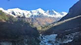 Massive Avalanche on Manaslu Threatens Floods