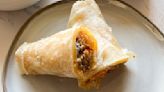 The Perfect Taco Bell Quesarito Copycat Requires Tomato Bouillon