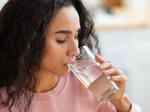 ¿El agua puede ayudarnos a bajar de peso?