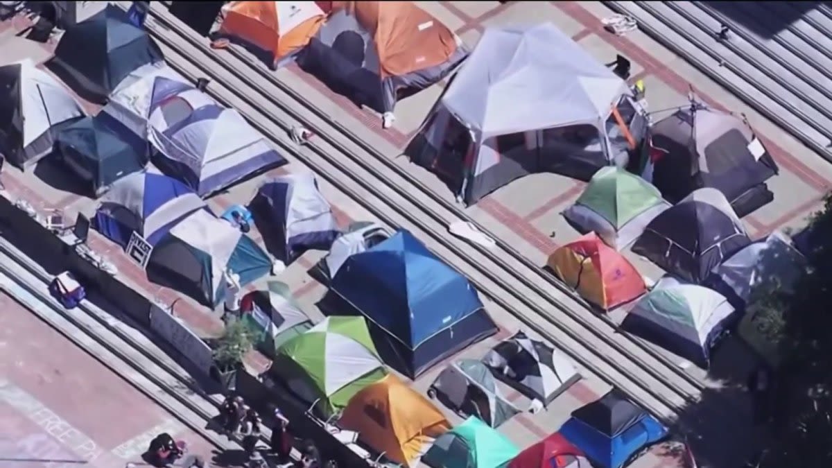 Pro-Palestinian protest continues at UC Berkeley