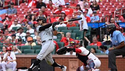 After lengthy rain delay, Chicago White Sox complete 6-5 win vs. St. Louis Cardinals in 10 innings