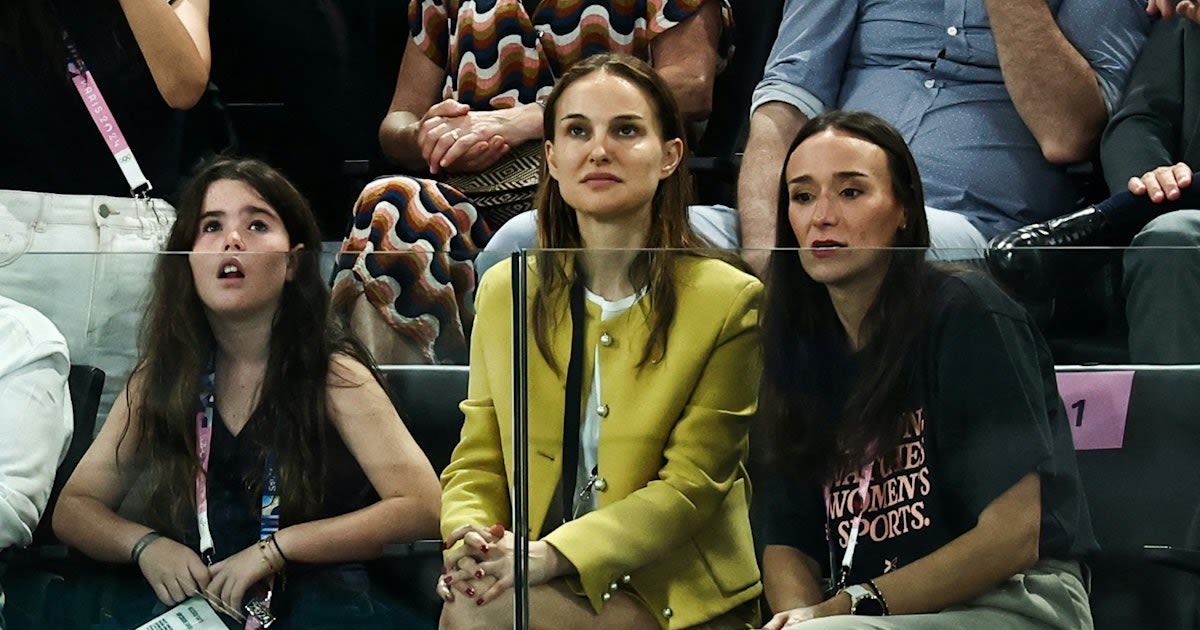 Natalie Portman Mixes French Girl Style With a Very American Shoe