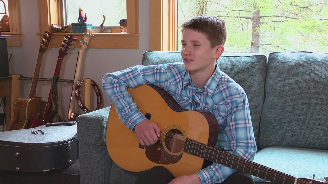 Cape Elizabeth teen honored by Maine Country Music Hall of Fame