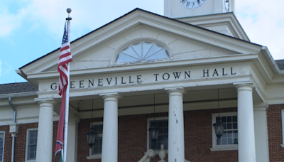 Greeneville City Council approves liquor ordinance on first reading