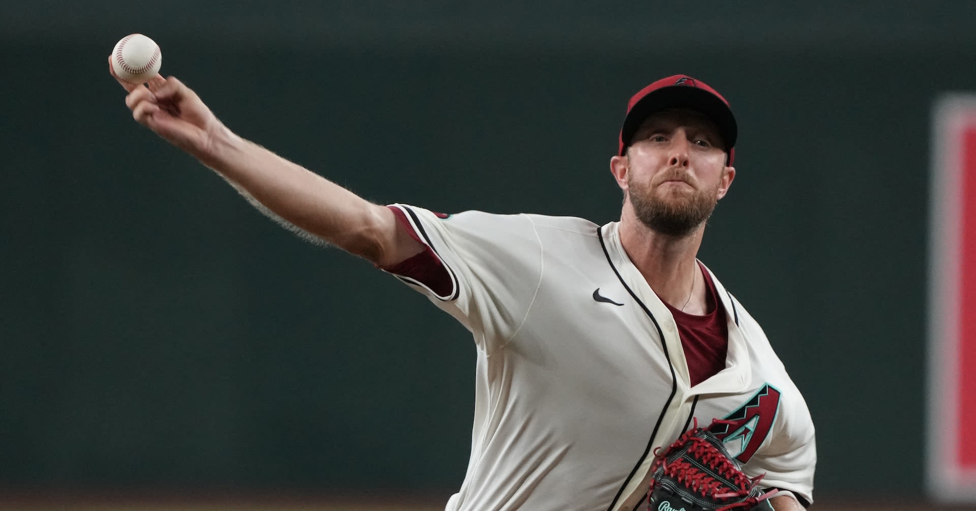 D-backs post 18 hits in Merrill Kelly's return, pound Phillies