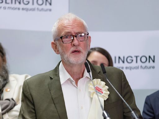 Jeremy Corbyn mantiene su escaño como independiente tras su expulsión del Partido Laborista