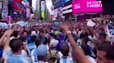 La locura de la aficion argentina llega a Times Square - MarcaTV