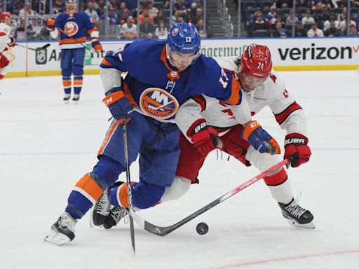 Islanders vs. Hurricanes Game 5 prediction: NHL Playoffs odds, picks, bets