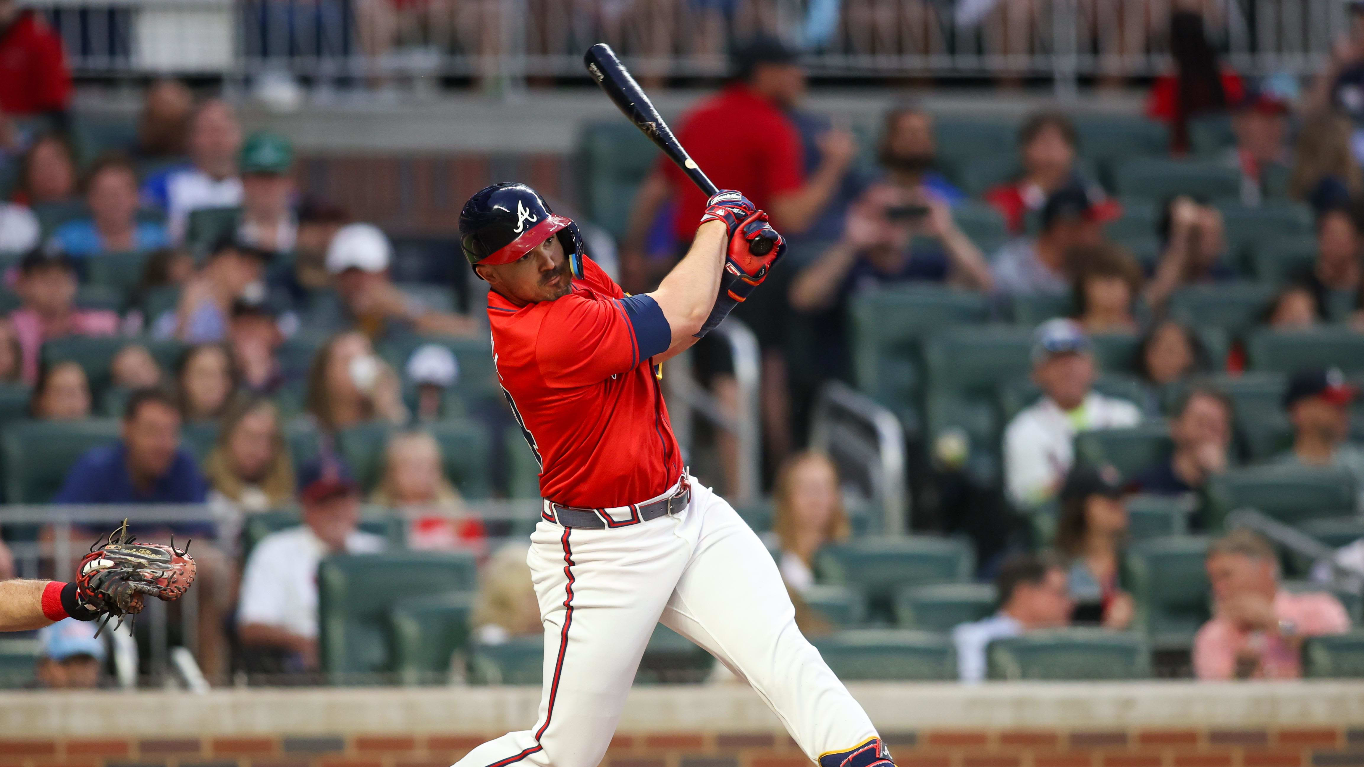 Adam Duvall Checks Into Lineup as Braves Attempt to Prevent Dodgers Sweep