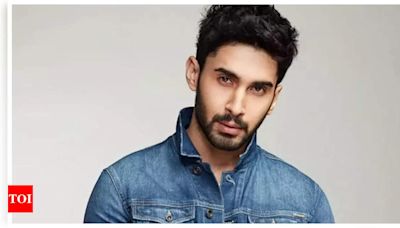 'Kill' star Lakshya Lalwani spills the beans on 'Dostana 2' being shelved; recalls his first meeting with Karan Johar | - Times of India