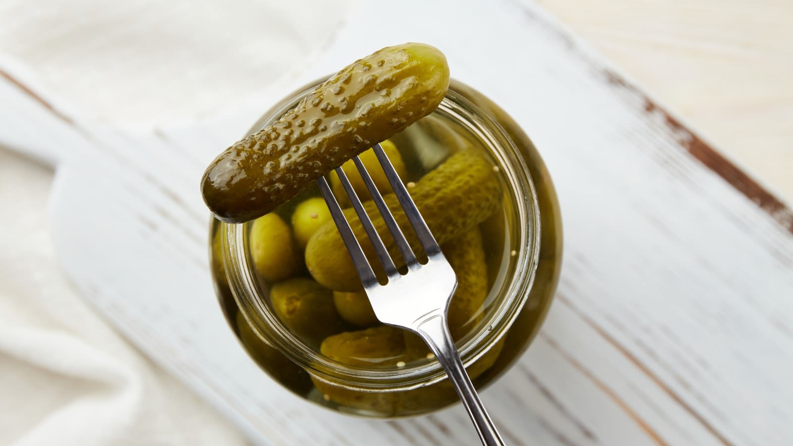 17 Clever Uses For Leftover Pickle Juice