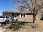 2812 Loraine Pl, Garden City KS 67846