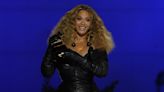 El posado de Beyoncé, al más puro estilo Bianca Jagger, en su esperado regreso a la música