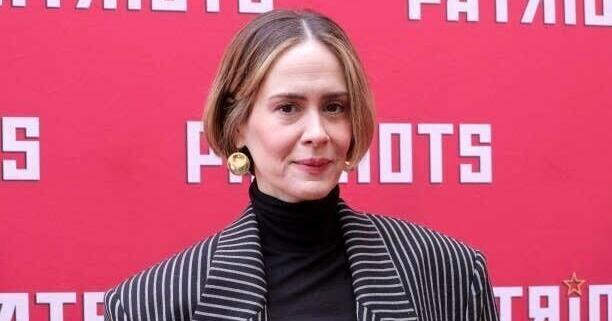 Sarah Paulson Calls Out Actor Who Gave Her 6 Pages Of Notes