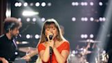 Kelly Clarkson ‘Kelly Clarksons Her Own Song’ With New Performance of Early Hit