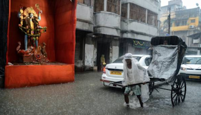 Kolkata Sees Intensified Rain This Week, Will it Stop by Durga Puja Beginning? Check IMD Prediction