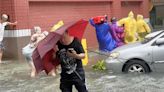 凱米颱風後清理家園 疾管署籲別穿拖鞋 後果曝光 - 生活
