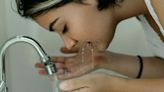 Lavarse la cara con agua fría o caliente: Esto es lo que recomiendan especialistas para tener un cutis sano