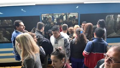 PARO DE TRENES: demoras y cancelaciones en las líneas Roca, San Martín, Sarmiento, Mitre y Belgrano