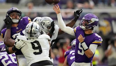 NFL Preseason Blitz: J.J. McCarthy looks good for Vikings as he chases Sam Darnold