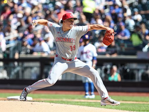 Santiago Espinal doubles in ninth to lift Cincinnati Reds to win over Mets, avoiding sweep