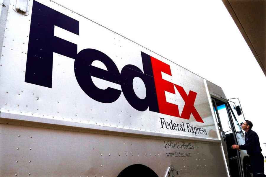 FedEx to cut more than 100 jobs, close facilities in Myrtle Beach, Florence