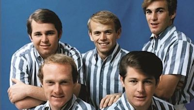 The Beach Boys recuerdan sus primeros días, la llegada del éxito y el disco que cambió la historia