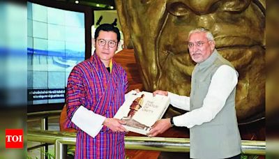 Bhutan’s King and Prime Minister Visit Statue of Unity in Gujarat | Vadodara News - Times of India