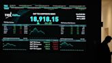 S&P/TSX composite closes down on broad losses led by tech, U.S. markets mixed