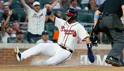 Whit Merrifield returns to Braves lineup, plays despite fractured foot