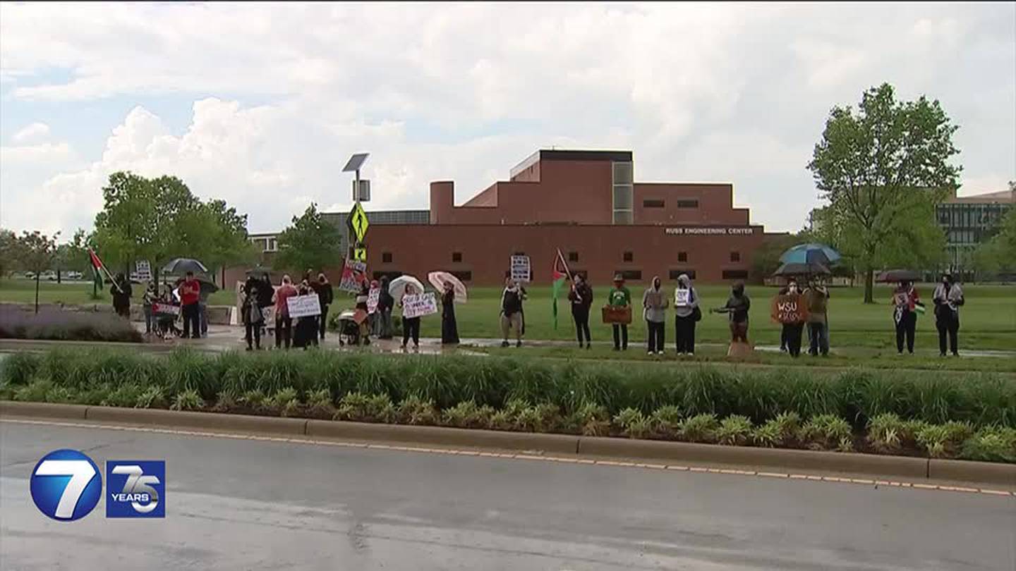 ‘We will continue;’ Wright State students, community members gather for pro-Palestine protest