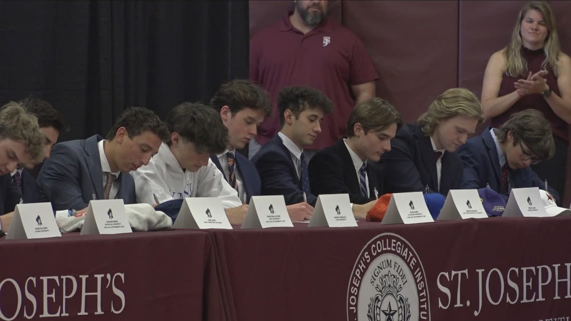 20 St. Joe's seniors sign college commitment letters