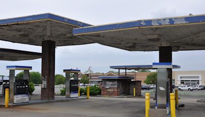 Former gas station is an eyesore in Alliance. Will it ever come down?