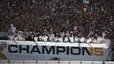 Kroos, protagonista de una fiesta del madridismo en Cibeles