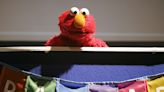 Elmo pregunta en la red X cómo están y recibe miles de reveladoras respuestas