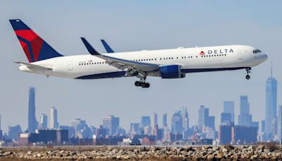 A Delta Air Lines flight makes an emergency return following concerns with plane wing