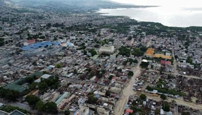 Un bateau de migrants prend feu au large d'Haïti, au moins 40 morts