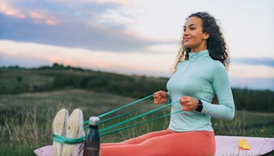 9 Best Resistance-Band Workouts for Weight Loss, Fitness Experts Say