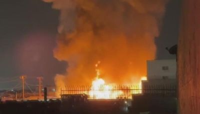 Trash fire downtown Los Angeles spreads to 5 commercial buildings