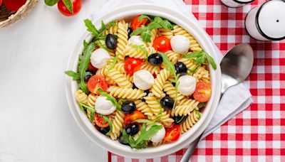 Chain Restaurant Pasta Salad Ranked From Worst To Best, According To Reviews