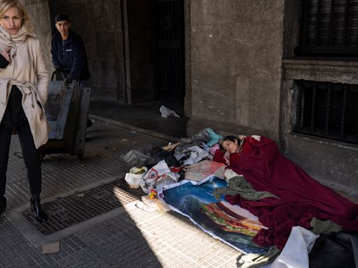 Cae PIB y sube desempleo en primer trimestre del año en Argentina