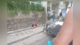 Assalto com granada em Copacabana leva pânico às ruas e mulher é atingida por tiro durante a fuga de bandido