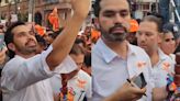 Critican a Máynez por 'no sonreír' en uno de sus eventos de campaña