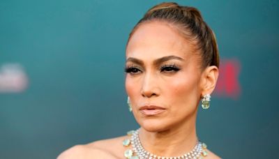 Tras cancelar su gira, Jennifer Lopez volverá a los escenarios en los American Music Awards - La Opinión