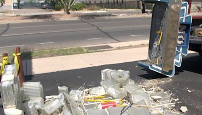 Monsoon claims popular signs from Tucson’s past