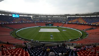 Rain washes out Gujarat's slim hopes of IPL playoffs while Kolkata assured of a top 2 spot