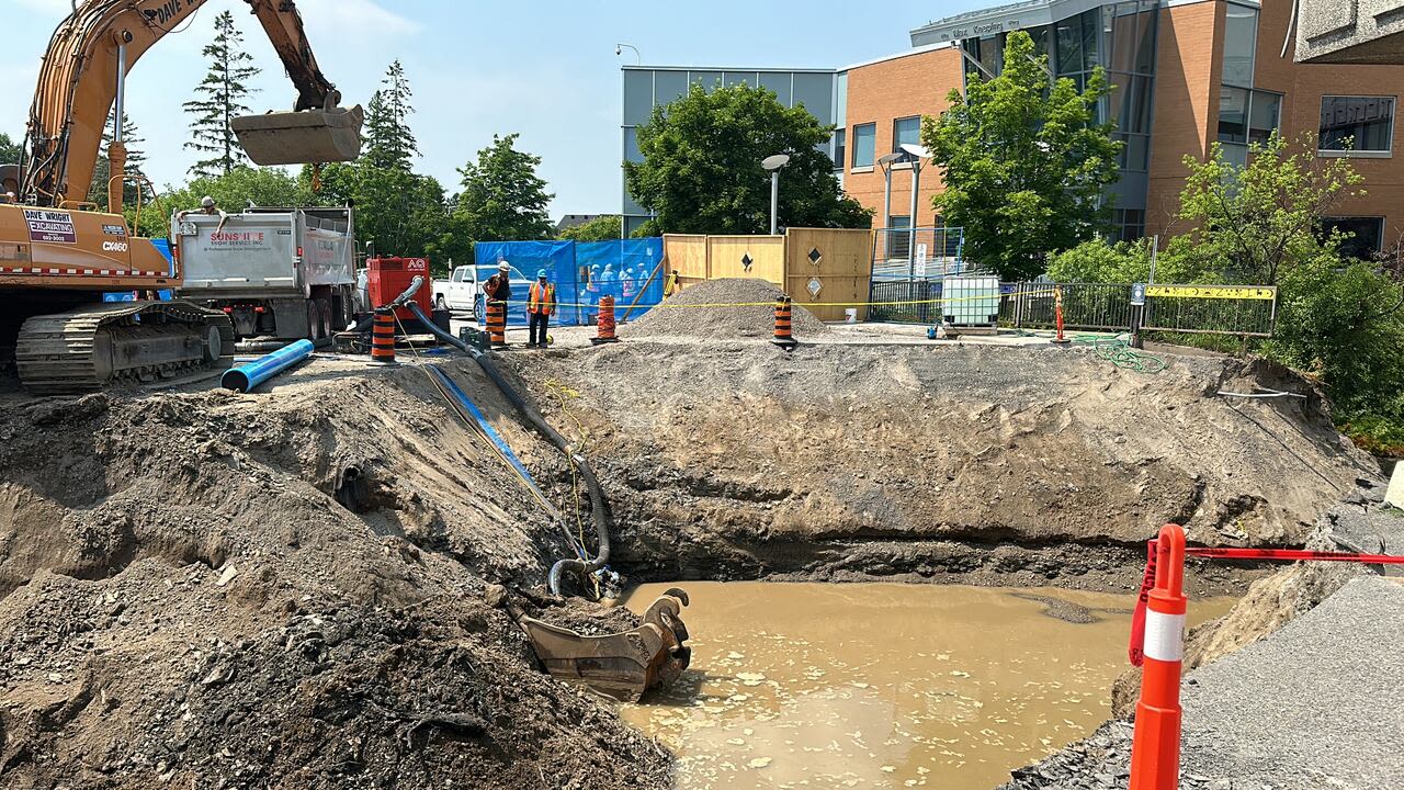 Rupture disrupts water supply to CHEO