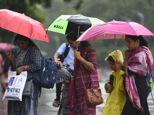 Monsoon Tracker: IMD’s red alert for Kerala, parts of Karnataka, orange for Madhya Maharashtra; check details | Today News