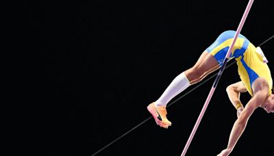 Watch Mondo Duplantis Soar To Incredible World Record In Pole Vault At Olympics