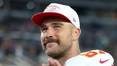 Travis Kelce Shares How He Handles Pressure in the Spotlight - E! Online